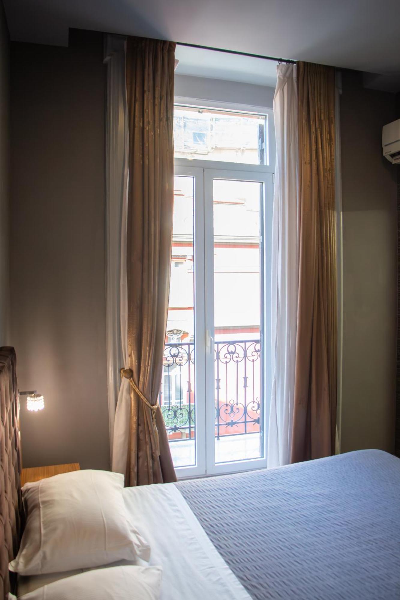 Beb Umberto I Napoli Hotel Kültér fotó